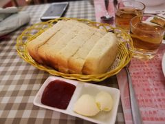 槽子面包切片-华梅西餐厅(哈尔滨中央大街店)