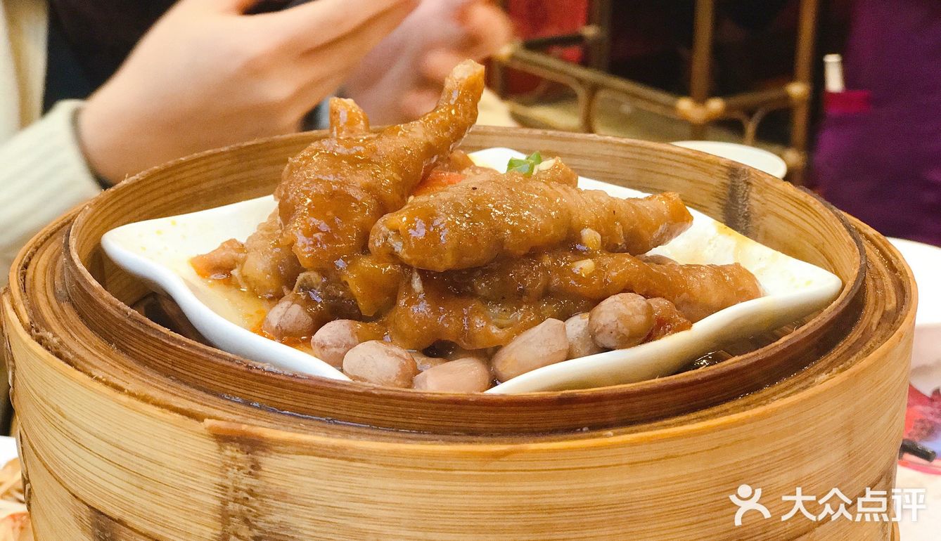 吃个点心，再泡上一壶茶，就可以闲聊一早上了