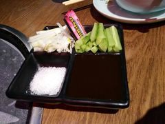 -三人行骨头王火锅(长寿店)