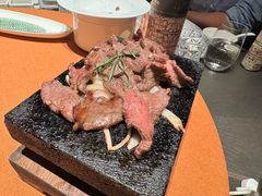 -左庭右院鲜牛肉火锅黑金店(陆家嘴中心店)
