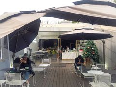 门面-UNI UNI(环亚凯瑟琳店)