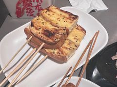 -龙巢盱眙龙虾·牛蛙·烧烤宵夜(八卦岭店)