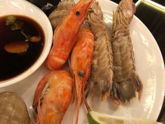 -大中华希尔顿酒店-念自助餐·嗨啤·小龙虾