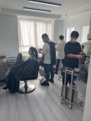 -LILI·HAIR SALON理理造型