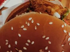 麦辣鸡腿堡拿铁套餐-麦当劳(季华好又多店)