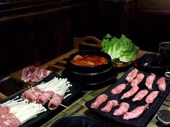 -哈哈碳都·牛肋条无限自助烤肉(台江万达店)