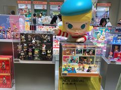 -泡泡玛特POPMART(蓝色港湾店)