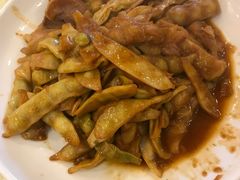 -鹤乡东北菜(崮山路店)