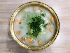 -绿岛酒楼(小海地店)
