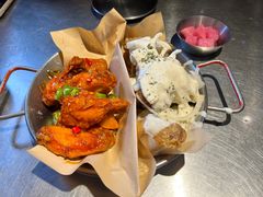 炸鸡一半一半-富乐满韩国正宗炸鸡韩国料理(虹泉路店)