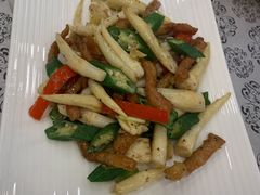 泡藕尖炒秋葵爽肉-客家汇·客家传承菜(水库店)