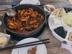 -鸡遇虾煲干锅火锅(小寨金莎店)