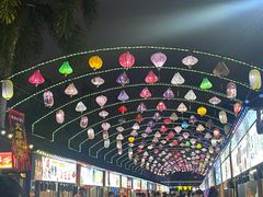 -亚龙湾亚泰商业街