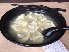 菜肉大馄饨-王家沙点心店(万航渡路店)