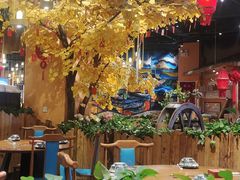 大堂-老滇山寨•云南特色菜•地方菜•民族风情歌舞表演(金碧店)