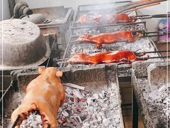 -黄记四更烤乳猪店