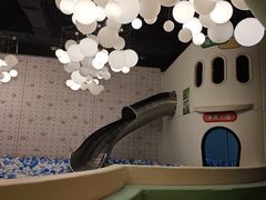 -涨巢·潮玩水疗局