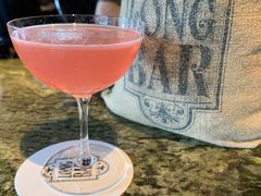 Sakura&nbsp;sling-Long Bar(莱佛士酒店)