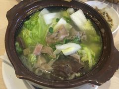 锅仔羊杂-闫家驴肉老店(华电一校店)