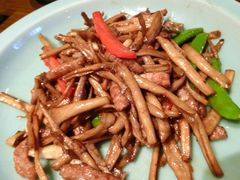 茶树菇牛柳-粗茶淡饭·隐庐私厨(东亭店)