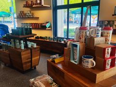 -星巴克(迪士尼小镇店)