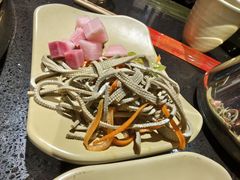 -宽板凳老灶火锅(台湾街店)