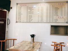 -百味手拨龙虾馆(愚园路店)