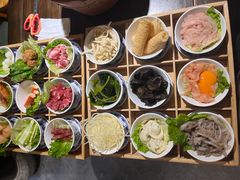 -聚汇三少·龙虾·中餐厅(莫邪路新天地店)