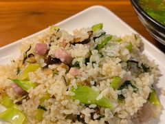 -舒蔡记生煎菜饭(云南中路店)