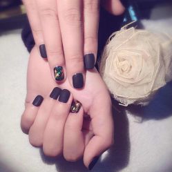 -EMILY艾枚莉美甲美睫·美颜·现磨咖啡