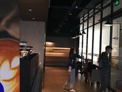 -瑞幸咖啡(巴黎春天陕西路店)