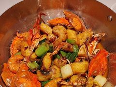 -七欣天香辣蟹火锅(闵行浦江欢乐颂店)