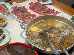 -乡土黄·鲜牛肉火锅·小龙虾(兴业街店)