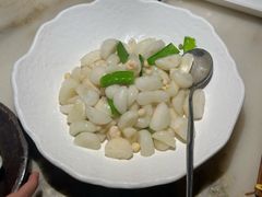 -吴越荣记苏州菜·松鼠桂鱼100%活鱼现做(月光码头店)