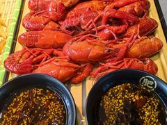 -肥肥虾庄·金牌油焖大虾(汉口城市广场店)