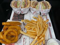 -The Habit Burger Grill 哈比特汉堡(复兴soho店)