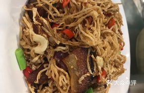 Pickled Radish Stir-fried with Preserved Pork