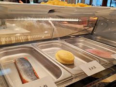 -南郊宾馆·风味自助餐厅·山东十六地市特色菜