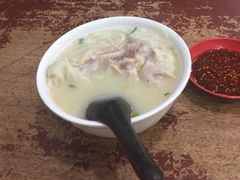 -雷祖芳老妈蹄花店