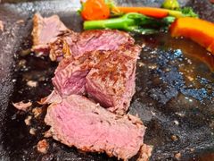 -米德维奇俄式西餐厅(西六道街店)