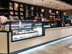 面包甜点陈列柜-Awfully Chocolate(嘉里城店)