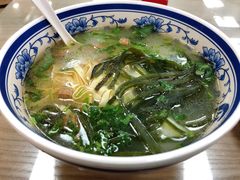 三鲜米粉-东关吉祥西安腊汁肉夹馍(健德门店)