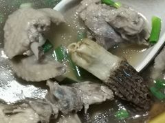 野蘑菇炖鸡-旺原领头羊餐厅