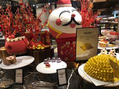 -广州万富希尔顿酒店·感趣自助餐厅·金秋蟹宴生蚝海鲜刺身