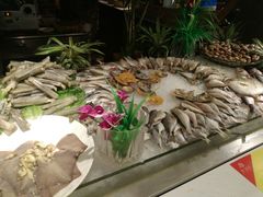 -海吃海喝海鲜烤肉餐厅