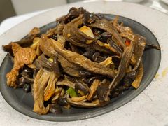 干煸茶树菇-凯鸽酒楼(操场城店)
