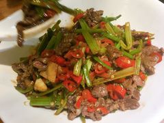 土芹菜黄牛肉-常株潭湖南菜(水木丹华店)