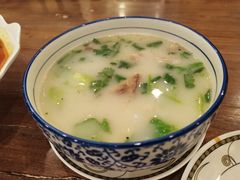 -清真·玛丽亚新疆菜主题餐厅(浙江中路店)