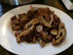 -老鼎万春卤菜(鹭湖宫8区店)