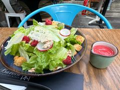 元气罗马假日沙拉配树莓汁-闲·胡同 Barblu Hutong(雍和宫五道营店)